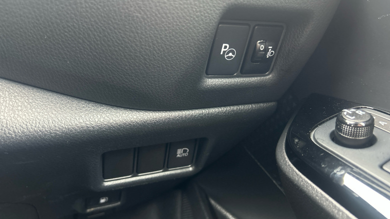 Toyota C-HR 1.8 Hybrid Design 5dr CVT Hybrid Hatchback